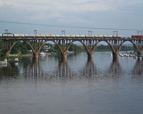 Мерефо-Херсонський міст