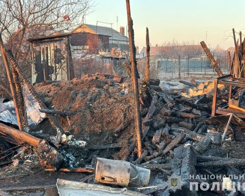 Наслідки обстрілу Нікопольщини