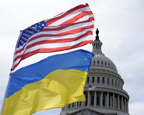 Прапор США і України