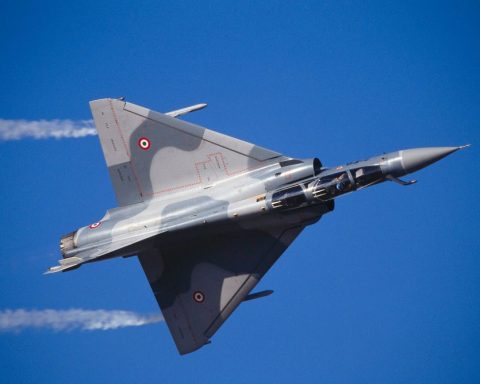 Літак Mirage 2000