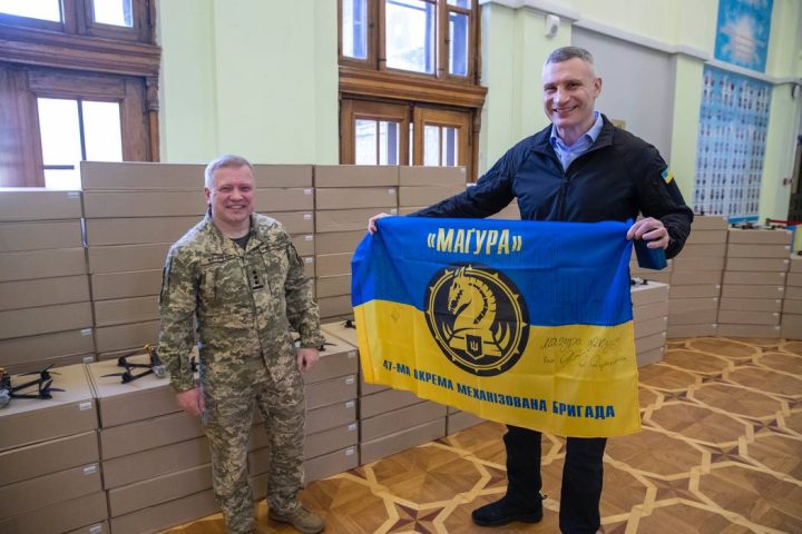 Віталій Кличко і військовий