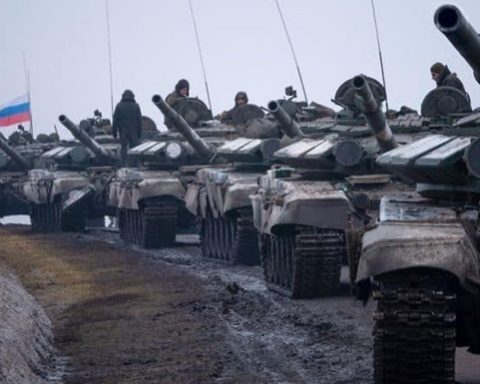 російські танки