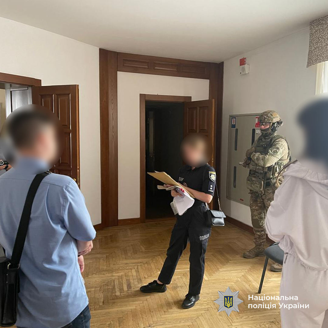 Поліція вручає підозру ексзаступнику мера Дніпра
