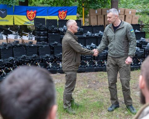 Віталій Кличко і військові ЗСУ