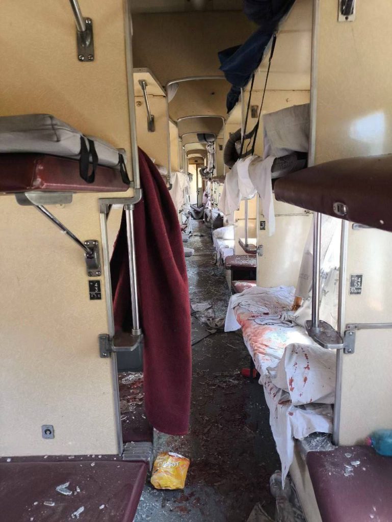 Наслідки удари по потягу у Дніпрі 24 червня
