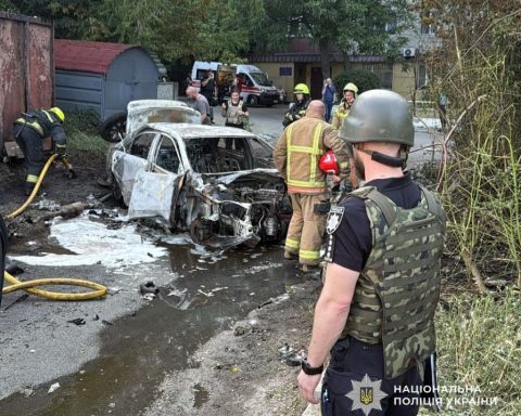 Місце теракту у Дніпрі