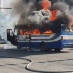 Автобус в полум'ї