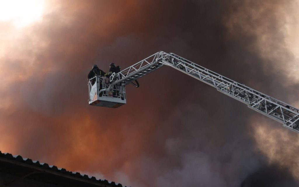 Ліквідація наслідків удару по Дніпру