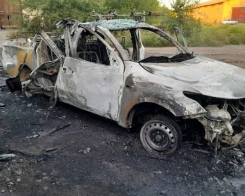 Сгорівша машина від ворожого дрону