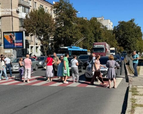Протестувальники перекрили вулицю Робоча у Дніпрі