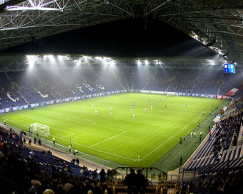 Дніпро Арена