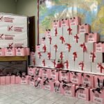 Волонтери «Українська команда» Дніпропетровщини передали на фронт нашим військовослужбовицям і парамедикиням набори для особистої гігієни