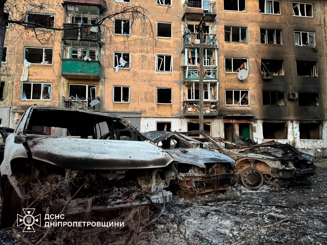 Наслідки обстрілу Дніпропетровщини вніч на 19 жовтня