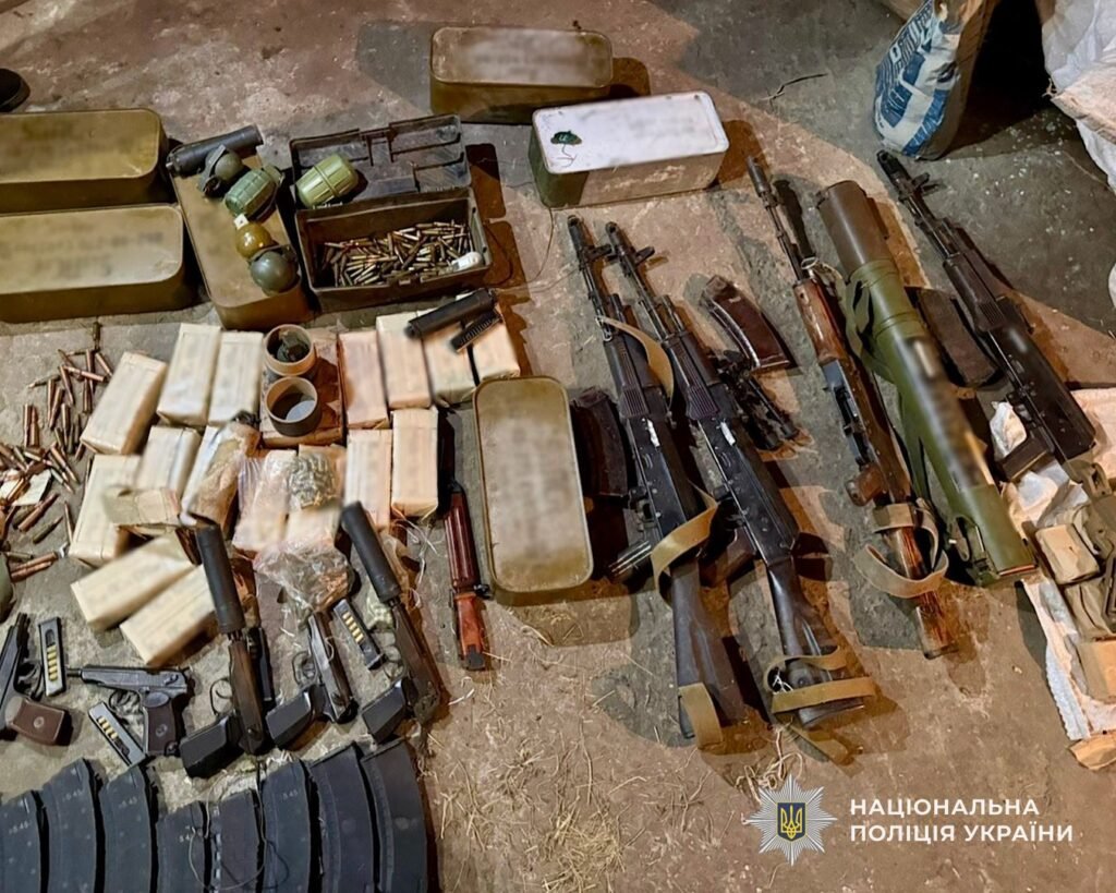 У Дніпрі викрили масштабну схему незаконного обігу зброї
