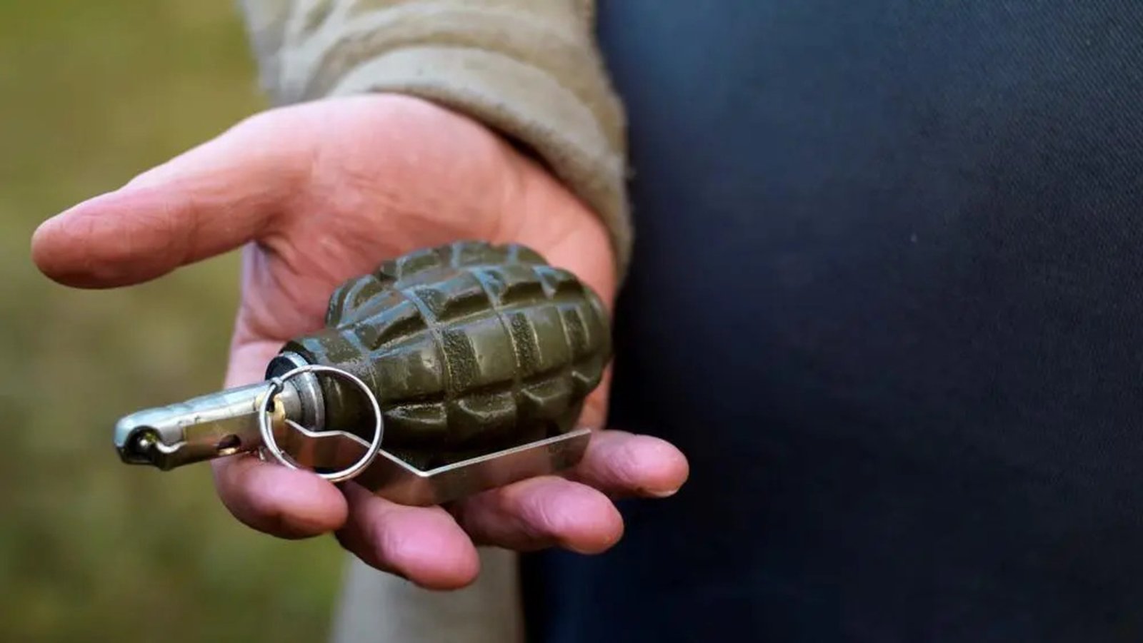 На Дніпропетровщині чоловік підірвав гранату під дверима сусіда