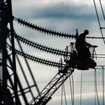 В Україні запровадили аварійні відключення електроенергії через обстріли рф