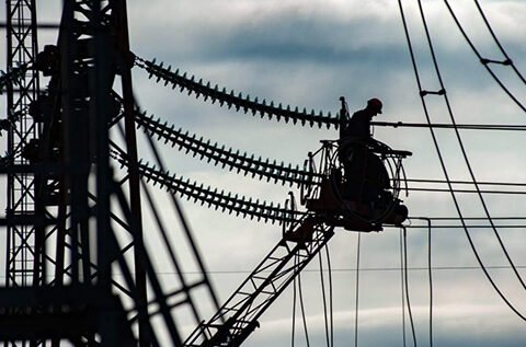 В Україні запровадили аварійні відключення електроенергії через обстріли рф