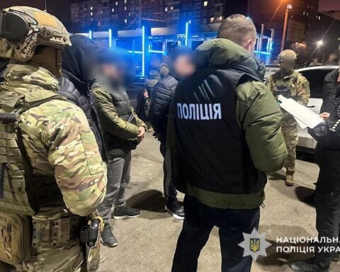 У Дніпрі викрили рекетирів, які вимагали у підприємця борг покійного родича