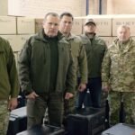 Бійці легендарного полку безпілотних систем «Ахіллес» отримали від «Української команди» чергову партію потужних зарядних станцій