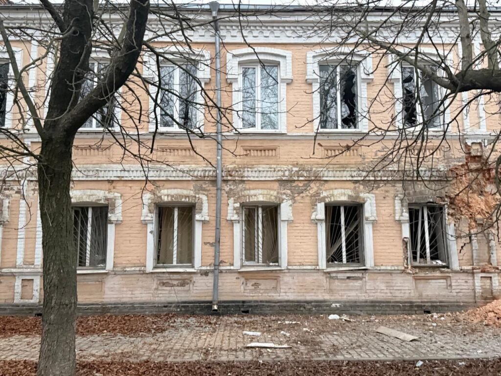 Громади на Дніпропетровщині зазнали ворожих обстрілів