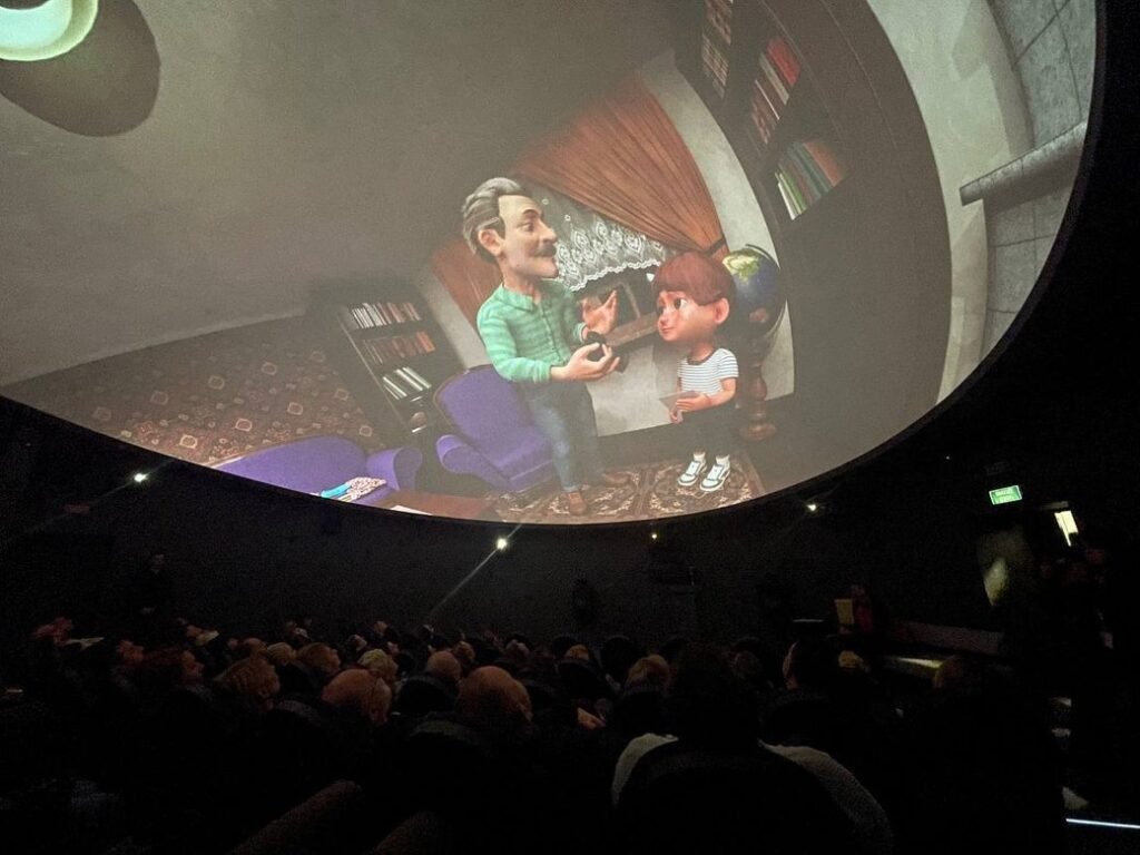 У Дніпрі презентували перший український повнокупольний мультфільм про космос