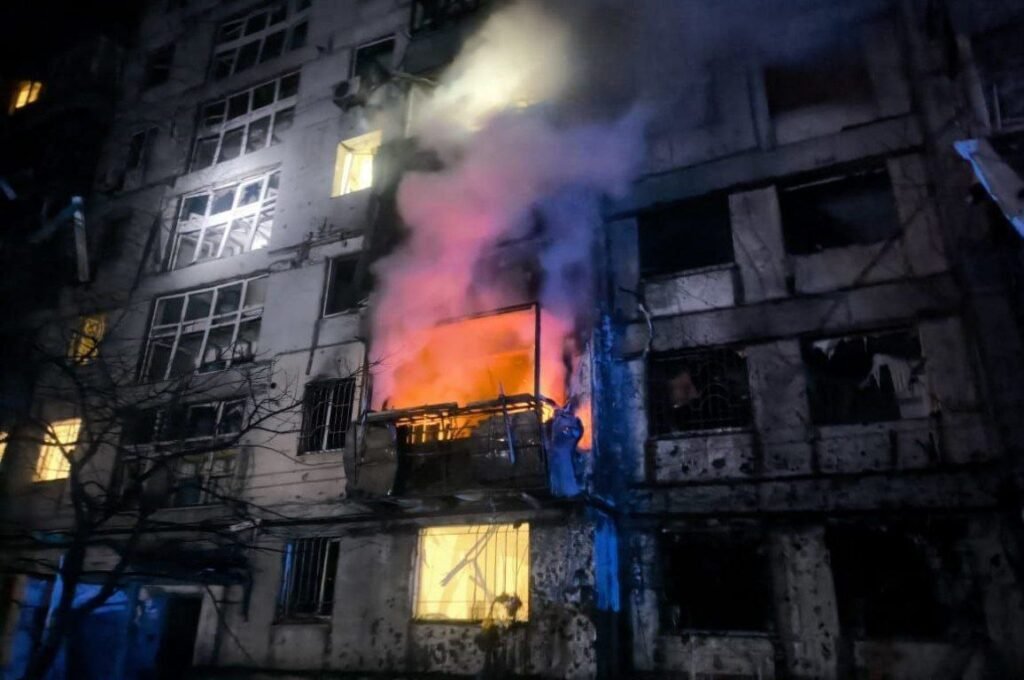 Дніпро під ударом дронів: знищено 15 БПЛА, але є жертви серед мирних