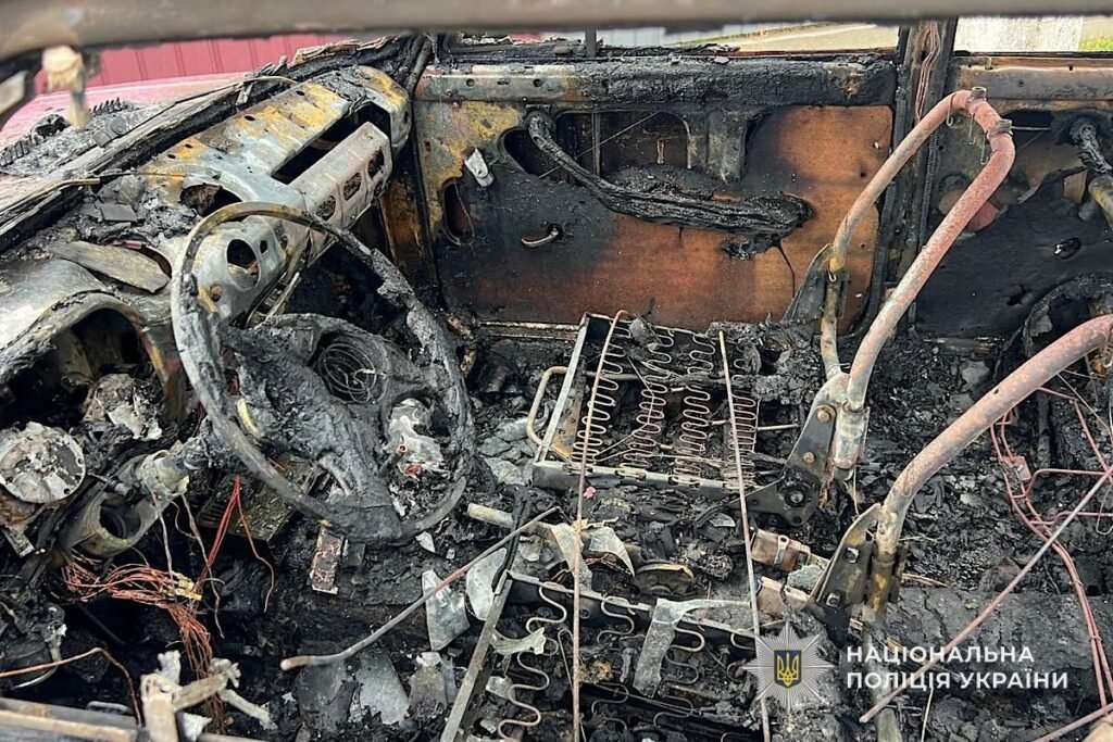 У Криворізькому районі чоловік підпалив авто знайомої через конфлікт