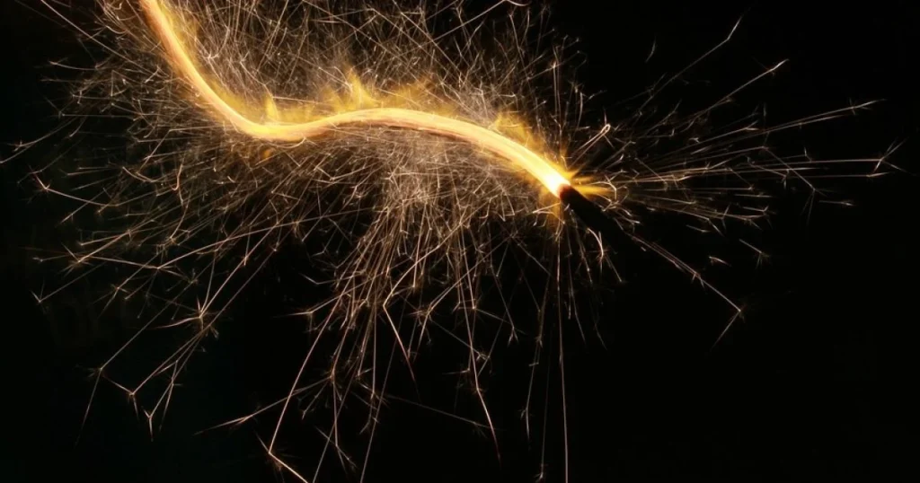 У Нікополі запустили феєрверки попри заборону