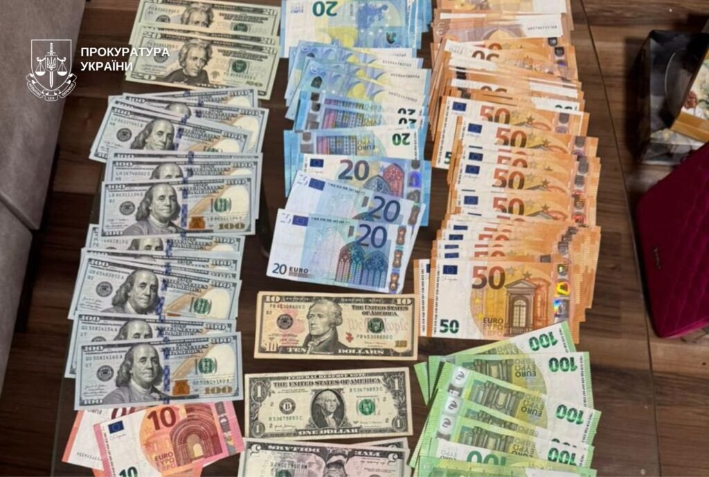 У Дніпрі викрито схему розкрадання коштів на відновлення житла після обстрілів