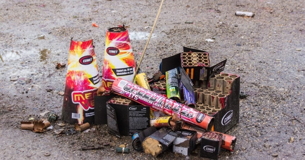 У Дніпрі запустили салют серед білого дня