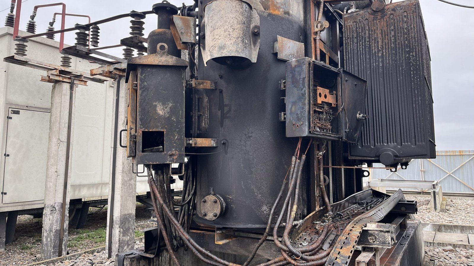 На Дніпропетровщині за тиждень відновили електропостачання для майже 95 тисяч родин