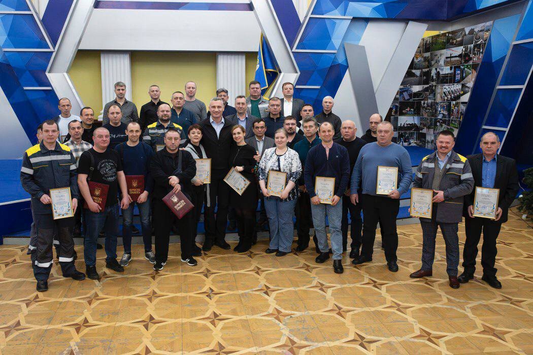 Віталій Кличко нагородив енергетиків за стійкість під час війни