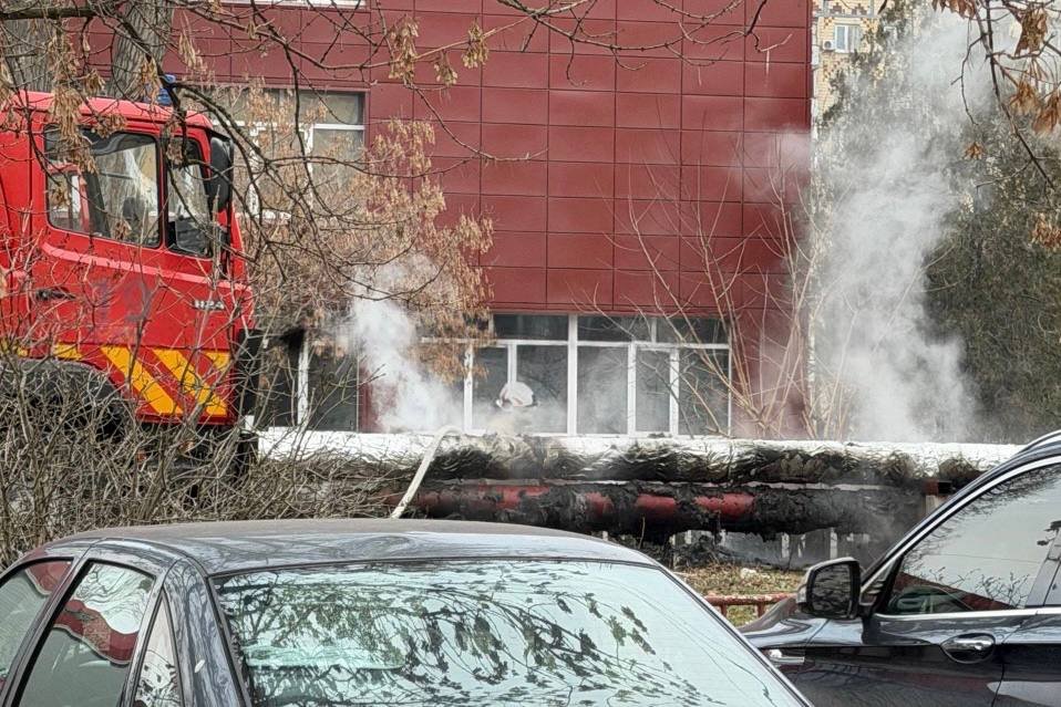 У Дніпрі на Перемозі-6 підпалили ізоляцію теплотраси