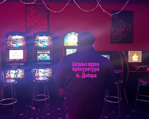 У Дніпрі викрили незаконний гральний заклад