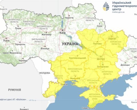 Синоптики попередили: у Дніпрі та області жовтий рівень небезпеки через ожеледь