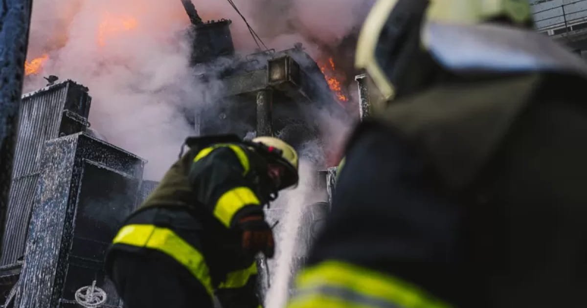 У ДТЕК пояснили, чому затягується відновлення світла на лівому березі Дніпра