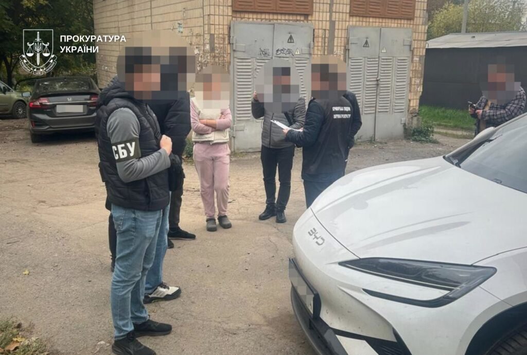 У Кривому Розі підприємців підозрюють у розкраданні коштів під час відновлення гуртожитку після обстрілу