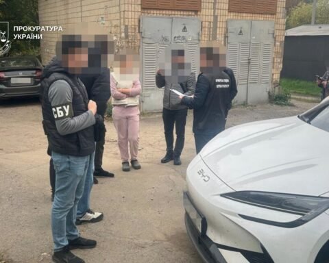 У Кривому Розі підприємців підозрюють у розкраданні коштів під час відновлення гуртожитку після обстрілу