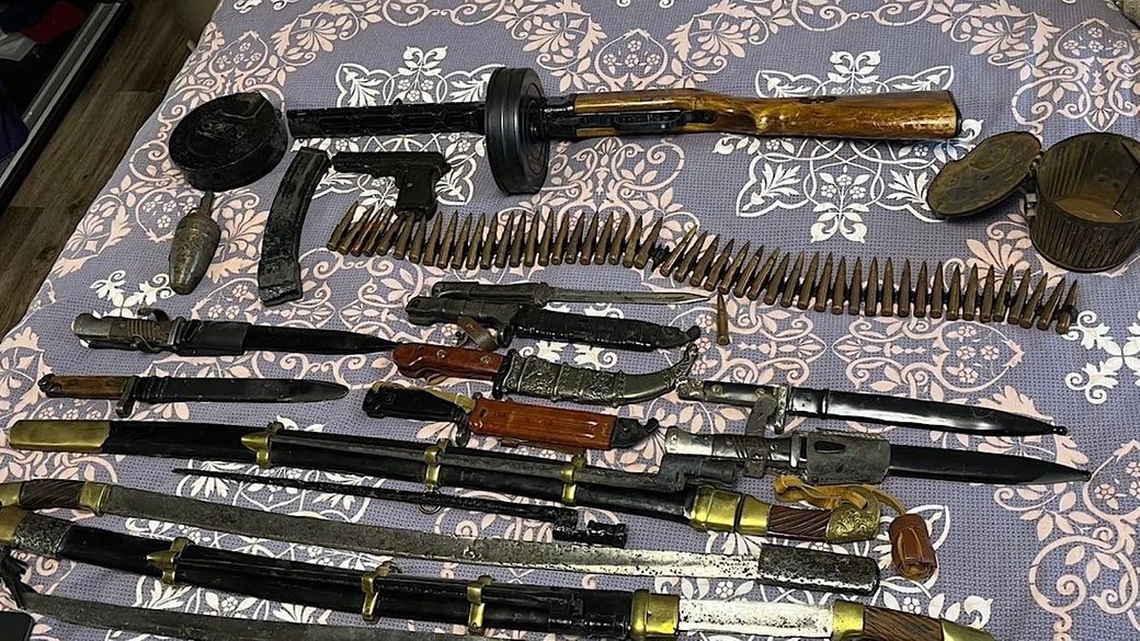 У Криворізькому районі викрили чоловіка з арсеналом нелегальної зброї