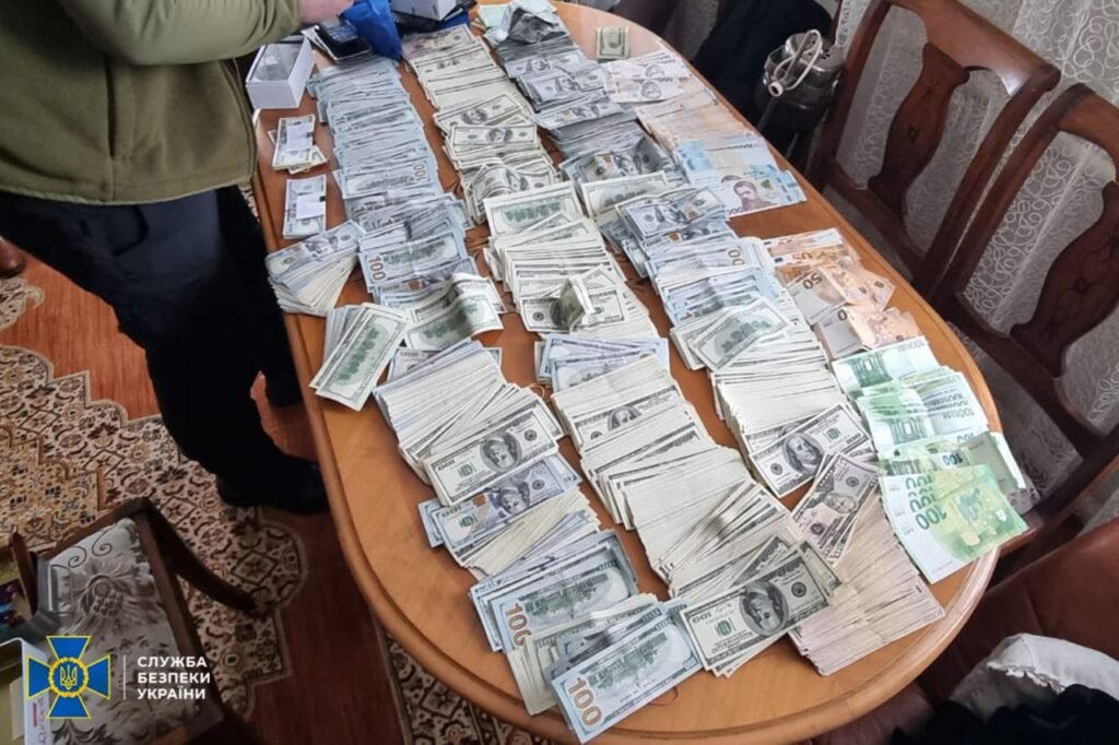 СБУ викрила схему ухилення від мобілізації на Дніпропетровщині