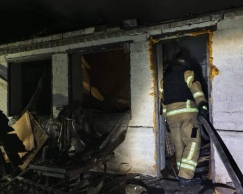 Атаки по Дніпропетровщині: поранені, пожежі та масштабні руйнування