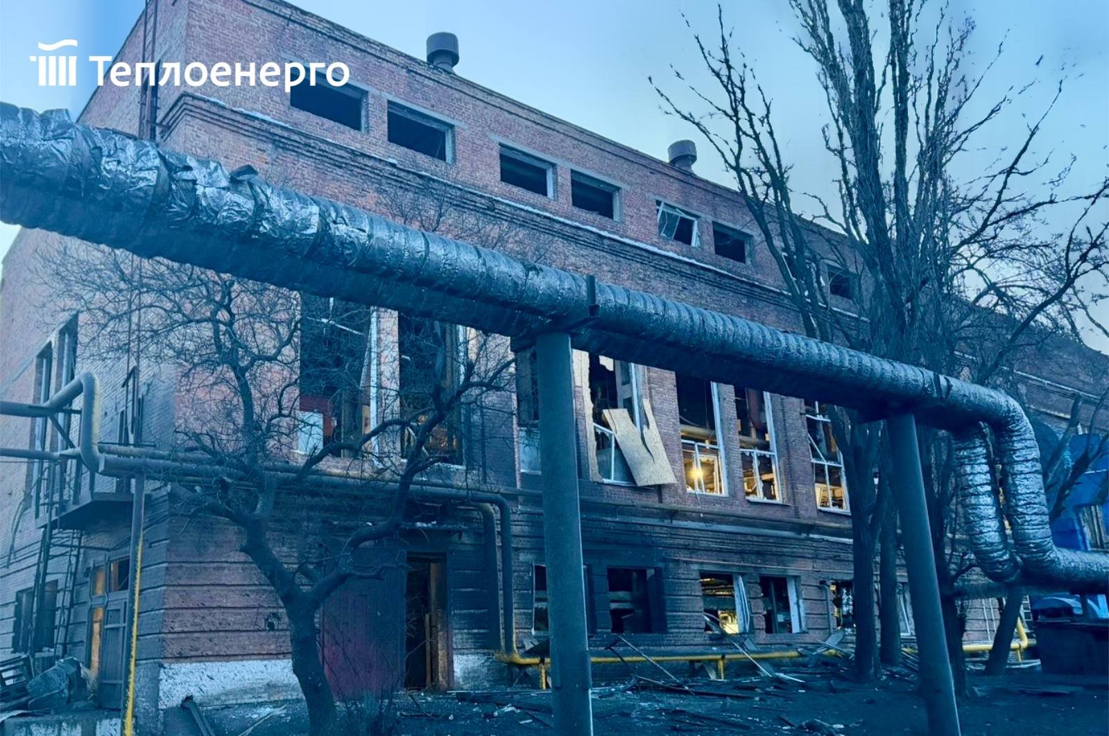 Пошкоджена котельня у Дніпрі залишила без тепла будинки, школи та лікарні