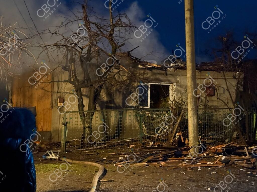 У Кривому Розі внаслідок атаки дронів загинула жінка, ще троє людей поранені