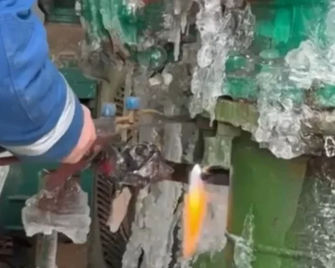 Мер Києва подякував комунальникам за відновлення теплопостачання під час обстрілів