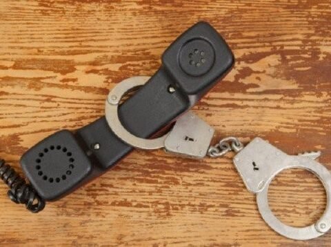 На Дніпропетровщині викрили мережу шахрайських кол-центрів на 1500 робочих місць