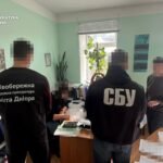 Фіктивні працевлаштування у Дніпрі: сімох працівників держпідприємства підозрюють у розтраті ₴5,8 млн