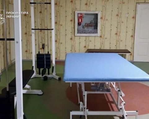 У Дніпрі підозрюють переплату понад 500 тис. грн на закупівлі медобладнання