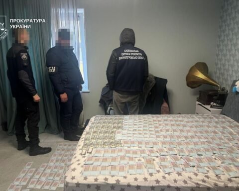 На Дніпропетровщині викрили схему незаконного продажу місць для поховання за десятки тисяч гривень