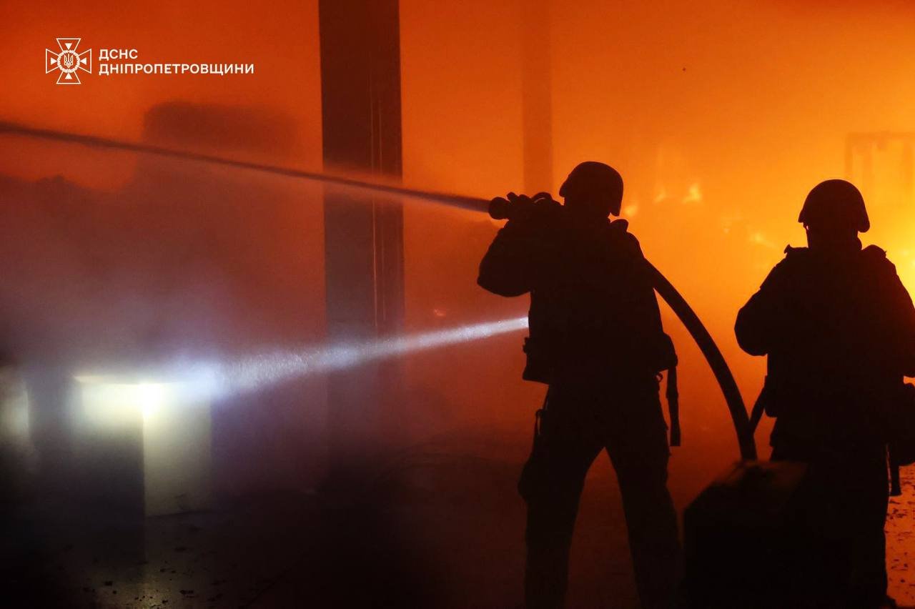 Дніпро та область опинились під масовою атакаю