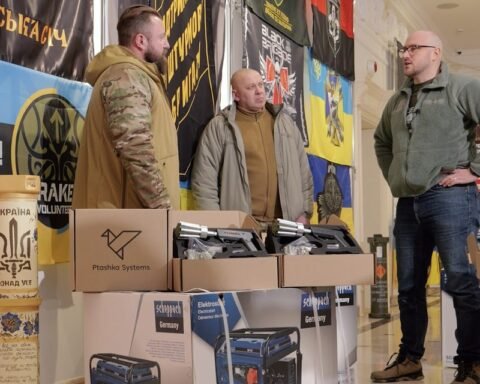 53 бригада ім. князя Володимира Мономаха отримала генератори та антидронові сіткомети від «Української команди»